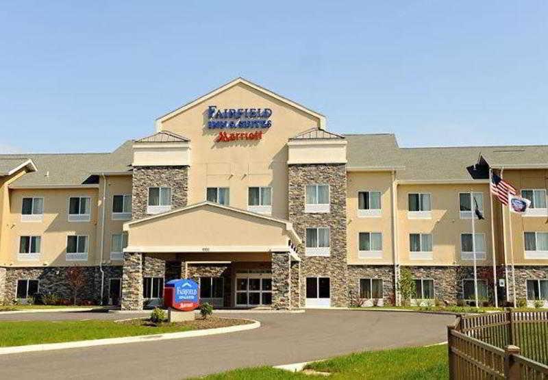 Fairfield Inn & Suites By Marriott Slippery Rock Exterior photo